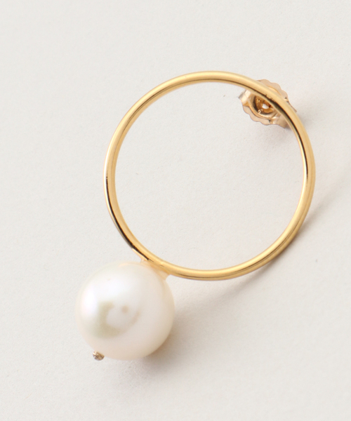 Spick & Span(スピックアンドスパン)の「jour couture / ジュール クチュール circle pierce(ピアス(両耳用)・レディース・ホワイト・FREE)」の5枚目の写真