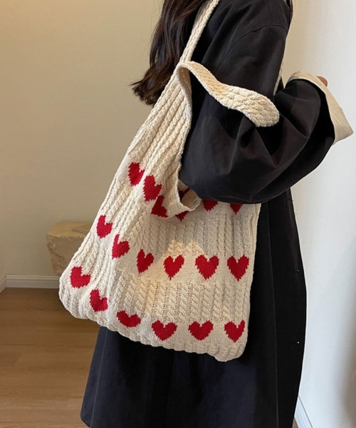 SallyLunn(サリーラン)の「ハート柄ショルダーバッグ(ショルダーバッグ・レディース・ブルー/グリーン/ホワイト/ベージュ・FREE)」の1枚目の写真