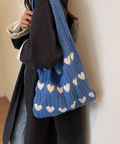 SallyLunn(サリーラン)の「ハート柄ショルダーバッグ(ショルダーバッグ・レディース・ブルー/グリーン/ホワイト/ベージュ・FREE)」の4枚目の写真
