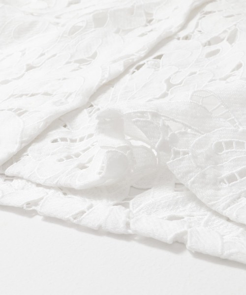 ITEMS URBANRESEARCH（アイテムズ アーバンリサーチ）の「レースクロップドシャツ（シャツ/ブラウス・レディース・ホワイト/ブラック・FREE）」の21枚目の写真