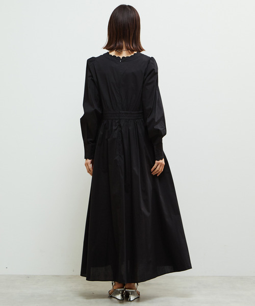 SOFFITTO（ソフィット）の「スカラデザインマキシワンピース（ワンピース・レディース・ライトブルー/ブラック/オフホワイト・S/M）」の4枚目の写真