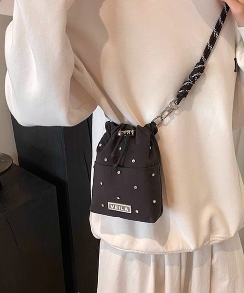 pumpkin port（パンプキンポート）の「ビジュー付き ミニサコッシュ ショルダーバッグ（ショルダーバッグ・レディース・ピンク/イエロー/ベージュ/ブラック/グレー/ブルー/ブラウン/ホワイト×ブラック/ブラック×ゴールド・FREE）」の11枚目の写真