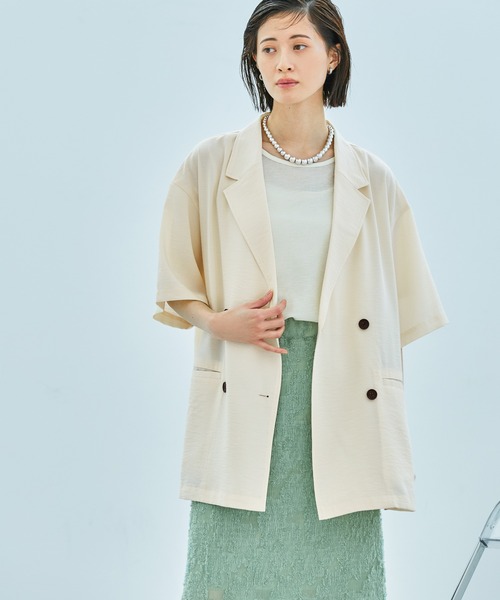 LAKOLE（ラコレ）の「【セットアップ対応・多機能付き】ハーフスリーブシアーWジャケット / 327796（テーラードジャケット・レディース・アイボリー/グレイッシュベージュ/チャコールグレー/オリーブ/ブラウン・FREE）」の2枚目の写真