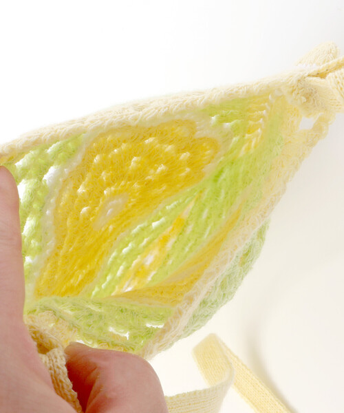 SLAP SLIP（スラップスリップ）の「【絵本コラボ-みつごようせいのおしゃれなドレスやさん-】お花かぎ編みポシェット（ショルダーバッグ・キッズ・ブルー/イエロー・FREE）」の10枚目の写真