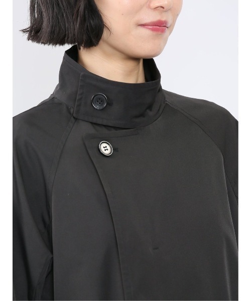 m.f.editorial(エムエフエディトリアル)の「【ストレッチ ハンドウォッシャブル】ツイル ハーフスタンドコート(トレンチコート・レディース・ベージュ/ブラック/カーキ/ネイビー・MEDIUM)」の9枚目の写真