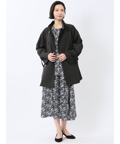 m.f.editorial(エムエフエディトリアル)の「【ストレッチ ハンドウォッシャブル】ツイル ハーフスタンドコート(トレンチコート・レディース・ベージュ/ブラック/カーキ/ネイビー・MEDIUM)」の17枚目の写真