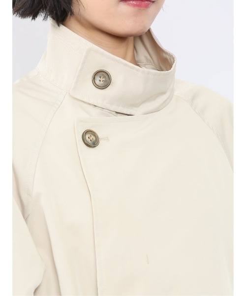 m.f.editorial(エムエフエディトリアル)の「【ストレッチ ハンドウォッシャブル】ツイル ハーフスタンドコート(トレンチコート・レディース・ベージュ/ブラック/カーキ/ネイビー・MEDIUM)」の21枚目の写真