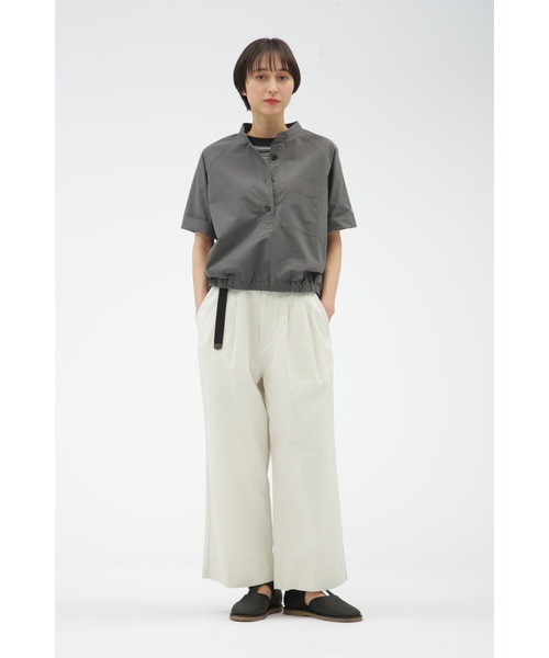 MHL.(エムエイチエル)の「COTTON CORD SHIRTING(シャツ/ブラウス・レディース・チャコール/オフホワイト・2/1)」の8枚目の写真