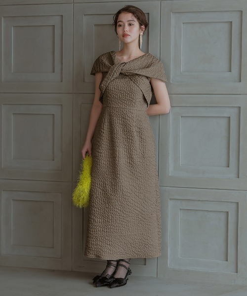 Callarus(カラルス)の「リボンデザインフクレジャガードワンピースドレス〔Callarus〕(ドレス・レディース・ブラック/グレー/モカ・M/L)」の9枚目の写真