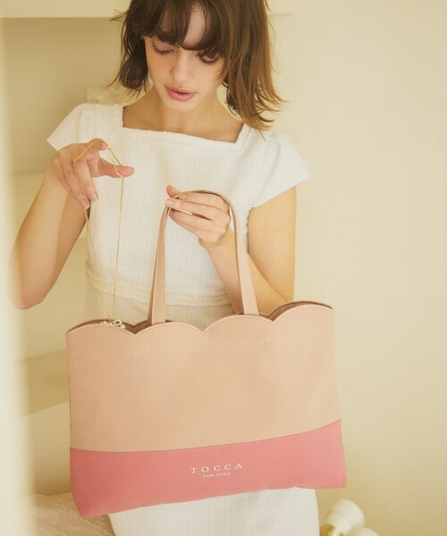 TOCCA(トッカ)の「DEAR EMILY SUBBAG サブバッグ(トートバッグ・レディース・ベージュ系/ライトグレー系/ピンク系/ネイビー系・F)」の4枚目の写真