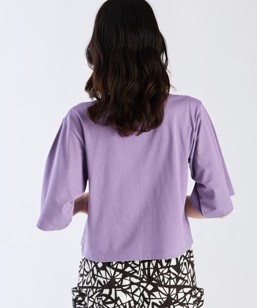 agnes b.（アニエスベー）の「ロゴ コットン 5分袖 Tシャツ "Yoko"（Tシャツ/カットソー・レディース・パープル系その他・3/1/2）」の3枚目の写真
