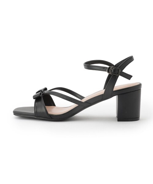 couture brooch（クチュールブローチ）の「リボンデザインサンダル（サンダル・レディース・オフホワイト/ブラック・35/30/45）」の5枚目の写真