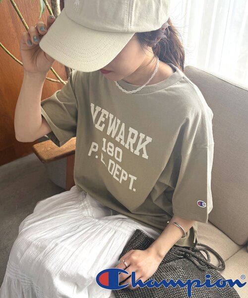 Champion(チャンピオン)の「別注【Champion/チャンピオン】26/s Jersey Tee:Tシャツ(Tシャツ/カットソー・レディース・ブラック/アイボリー/カーキ/ホワイト/マルーン・FREE)」の4枚目の写真