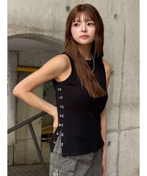 MURUA（ムルーア）の「サイドホックリブカットソー（Tシャツ/カットソー・レディース・ブラック/ホワイト/オレンジ・FREE）」の9枚目の写真