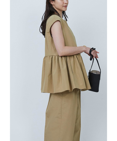 1er Arrondissement（プルミエアロンディスモン）の「コットンナイロンタフタペプラムジレ（その他アウター・レディース・ブルー系その他3/ベージュ・36/38）」の4枚目の写真