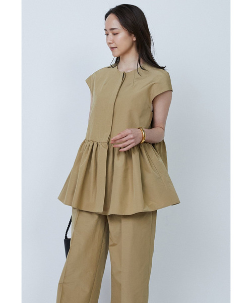 1er Arrondissement（プルミエアロンディスモン）の「コットンナイロンタフタペプラムジレ（その他アウター・レディース・ブルー系その他3/ベージュ・36/38）」の5枚目の写真