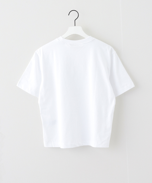 Calvin Klein(カルバン・クライン)の「Calvin Klein / カルバン クライン SS RLXD STANDARD LOGO CREWN 47A220G(Tシャツ/カットソー・レディース・ホワイト/ブラック・MEDIUM/SMALL)」の3枚目の写真
