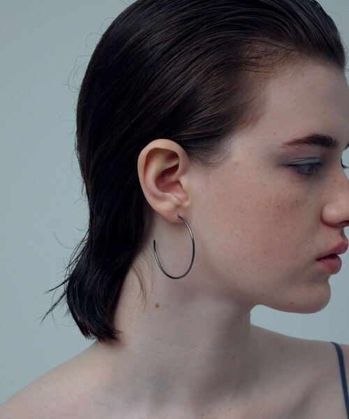 and cloud(アンドクラウド)の「Ink Skinny Pierce L(ピアス(両耳用)・レディース・シルバー/ブラック・FREE)」の13枚目の写真