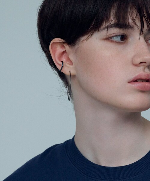 and cloud(アンドクラウド)の「Ink Skinny Pierce L(ピアス(両耳用)・レディース・シルバー/ブラック・FREE)」の4枚目の写真