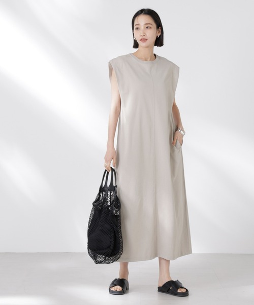 NANO universe（ナノユニバース）の「STORATECH 機能素材タックスリーブカットワンピース（ワンピース・レディース・ブラック/ピンク/ベージュ・FREE）」の19枚目の写真