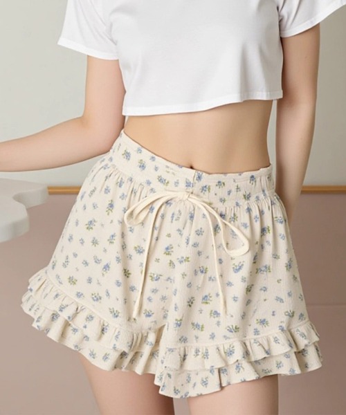 .KOM(ドットコム)の「A'GEM/9 × .kom 『.KOM/ドットケーオーエム』花柄フリルショートパンツ(その他パンツ・レディース・グレー/アイボリー・FREE)」の11枚目の写真
