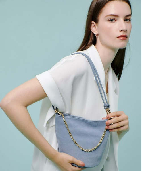 オフホワイト JACKHAMMER チェーンショルダーバッグ　ブルー　2way オフホワイト JACKHAMMER チェーンショルダーバッグ ブルー 2way