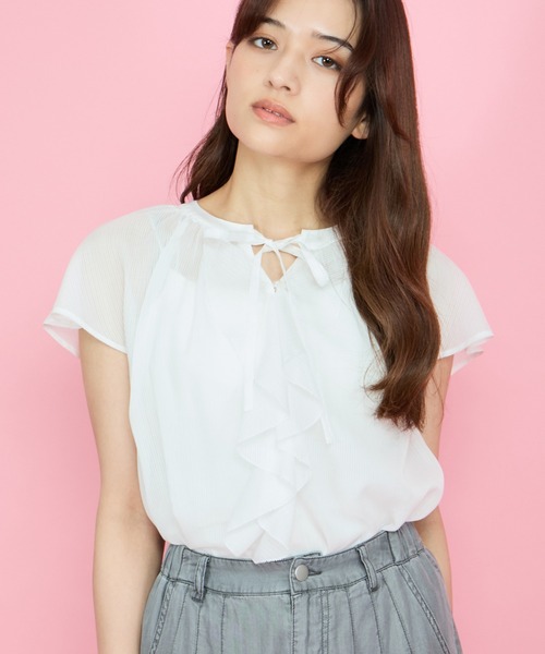 QUEENS COURT(クイーンズコート)の「シアーストライプリボンブラウス≪セットアップ対応/手洗い可能≫(シャツ/ブラウス・レディース・ホワイト/グリーン/ブルー系その他・M)」の1枚目の写真