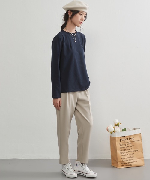 On One's Own(オンワンズオン)の「On One's Own 二重衿風ラウンドカラーデザインダーツ長袖Tシャツ(Tシャツ/カットソー・レディース・ブラック/ブルーグリーン/ワイン/ネイビー・M/L)」の9枚目の写真