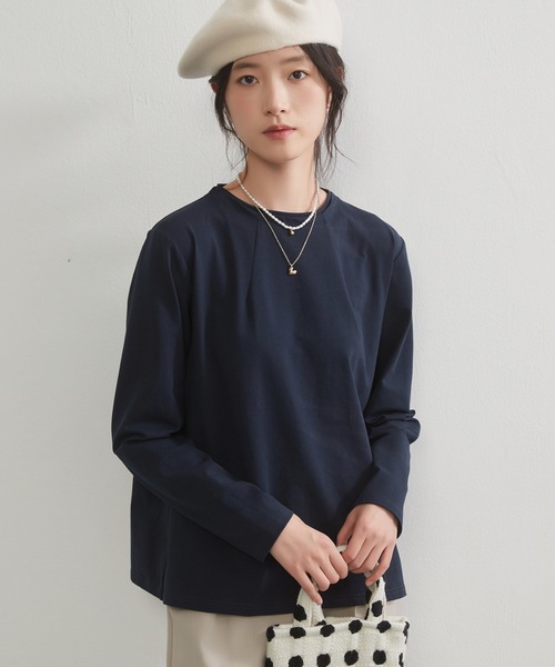 On One's Own(オンワンズオン)の「On One's Own 二重衿風ラウンドカラーデザインダーツ長袖Tシャツ(Tシャツ/カットソー・レディース・ブラック/ブルーグリーン/ワイン/ネイビー・M/L)」の16枚目の写真