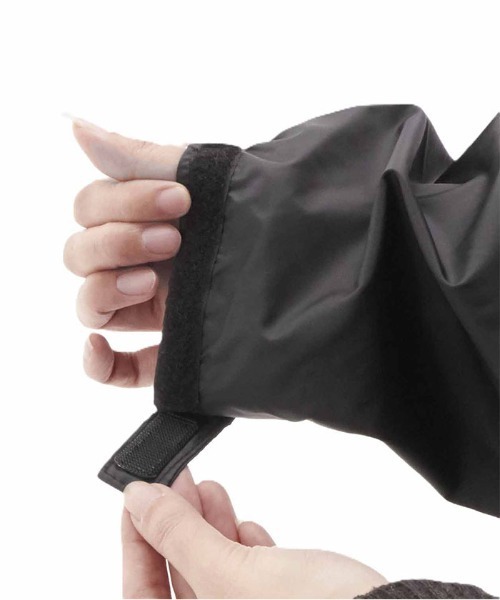 KiU（キウ）の「キウ KiU RAIN ZIP UP レインジップアップ（レインコート/ポンチョ・レディース・ブラック/オフホワイト/カーキ/ベージュ・S）」の5枚目の写真