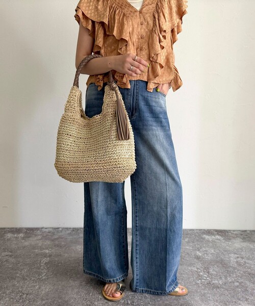 fredy emue（フレディエミュ）の「タッセル付きラメペーパーカゴバッグ（かごバッグ・レディース・ベージュ/ブラウン/グレイッシュベージュ・FREE）」の7枚目の写真