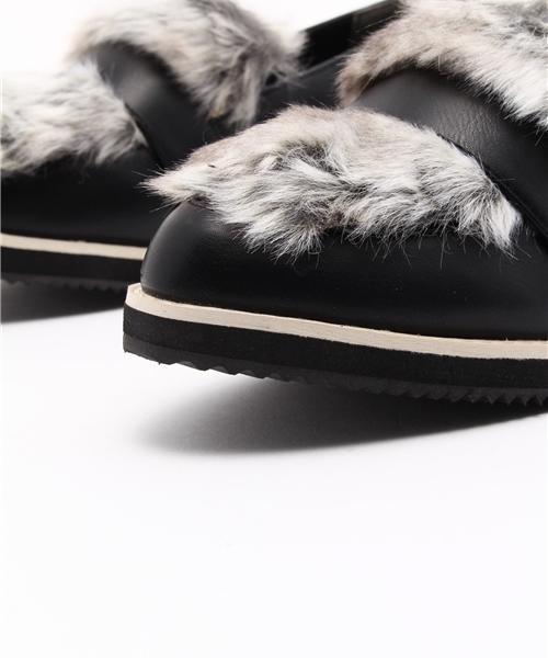 AZUL by moussy（アズールバイマウジー）の「フェイクファーデザインローファー（ローファー・レディース・ブラック系その他・MEDIUM/LARGE/SMALL）」の5枚目の写真