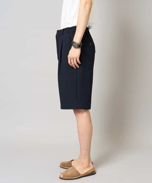 a.v.v（アーヴェヴェ）の「【イージーケア/吸水速乾/毛玉になりにくい】シアサッカーワンタックハーフパンツ（その他パンツ・メンズ・チャコールグレー/ネイビー・46/48/50）」の10枚目の写真