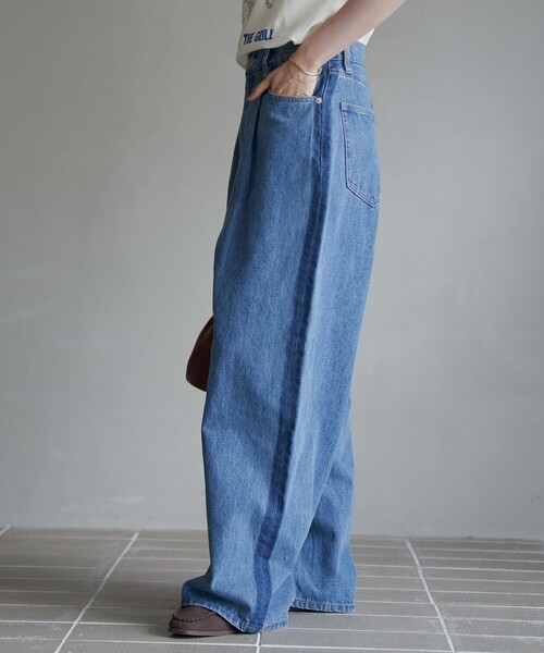 coen（コーエン）の「サイドライン タックワイドデニムパンツ（デニムパンツ・レディース・コバルトブルー/ダークグレー・L/M/S）」の17枚目の写真