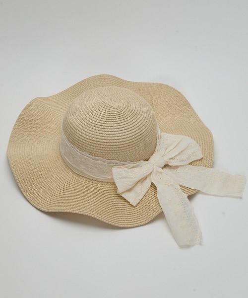 TITTY&CO.（ティティーアンドコー）の「リボン付き麦わら帽子（ハット・レディース・アイボリー/モカ・FREE）」の2枚目の写真