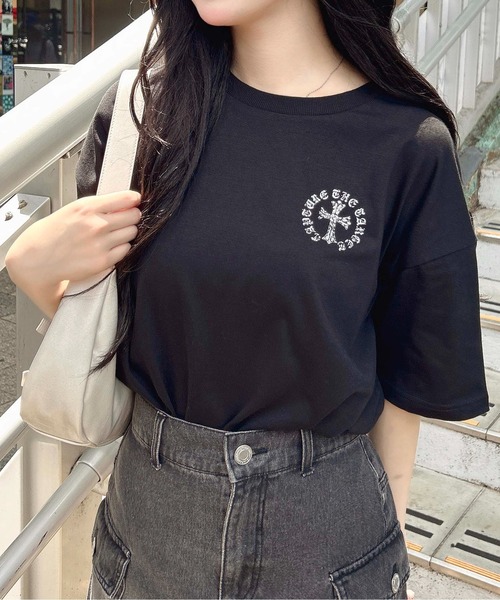 INGNI（イング）の「バックラインストーンクロスロゴチュニックTシャツ（Tシャツ/カットソー・レディース・ブラック/グレー/オフホワイト・M）」の4枚目の写真