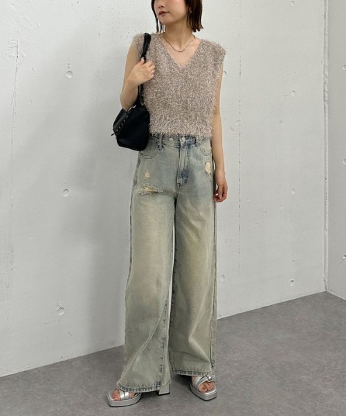 archives（アルシーヴ）の「ラメフェザーニットベスト（ベスト・レディース・ブラック/アイボリー/ベージュ/グレー・MEDIUM）」の15枚目の写真