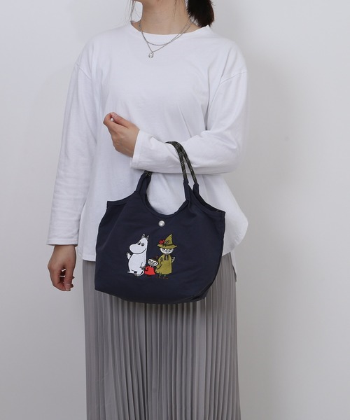 BACKYARD FAMILY(バックヤードファミリー)の「MOOMIN ムーミン 2wayトート(トートバッグ・レディース・レッド/グレー/グレー系その他/カーキ/ブルー系その他/ベージュ/ネイビー/チェリーレッド/グリーン・FREE)」の7枚目の写真