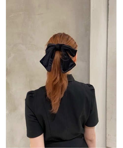 SLY(スライ)の「RIBBON HAIR PIN フェイクレザー リボン ヘアピン(ヘアピン・レディース・ブラック/ブラック系その他2・FREE)」の18枚目の写真