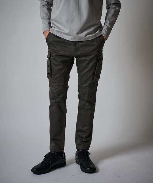 TETE HOMME(テットオム)の「【WEB限定】スリムシルエット ミリタリーカーゴパンツ(カーゴパンツ・メンズ・ブラック/チャコールグレー/カーキ・MEDIUM/LARGE/X-LARGE)」の1枚目の写真