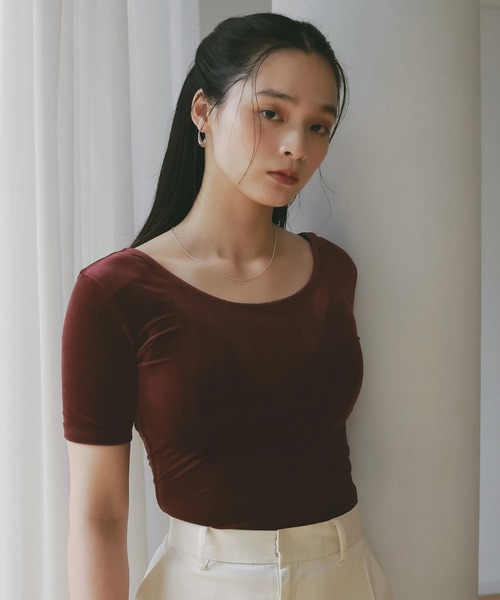 EIMY ISTOIRE（エイミーイストワール）の「コンパクトベロアトップス（Tシャツ/カットソー・レディース・ボルドー/アイボリー/グレー・F）」の4枚目の写真