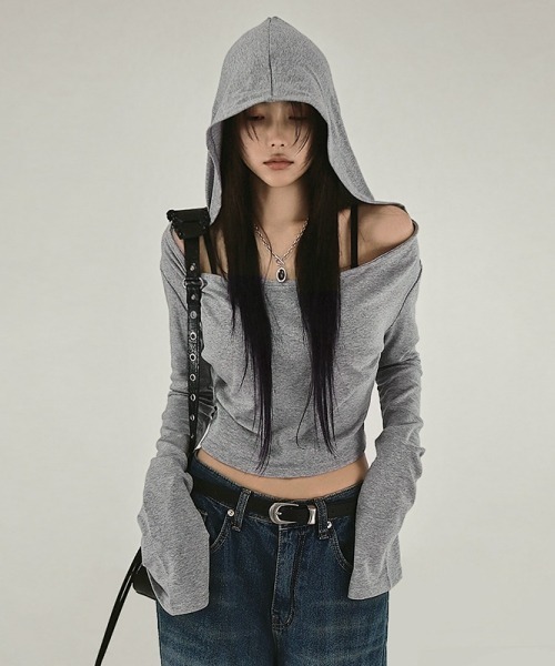 gossip!ロサンゼルス(ゴシップロサンゼルス)の「【Y2Kガーリー】オフショルフーディー長袖Tシャツ(Tシャツ/カットソー・レディース・グレー・FREE)」の2枚目の写真