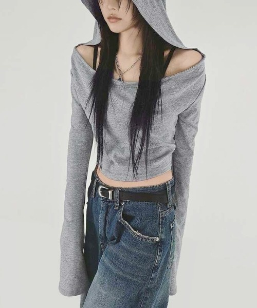 gossip!ロサンゼルス(ゴシップロサンゼルス)の「【Y2Kガーリー】オフショルフーディー長袖Tシャツ(Tシャツ/カットソー・レディース・グレー/ブラック/ホワイト・FREE)」の14枚目の写真