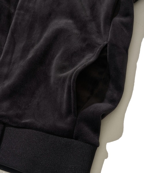 1piu1uguale3 RELAX（ウノピュウノウグァーレトレリラックス）の「【1PIU1UGUALE3 RELAX】ヘビーベロアラップパーカー（パーカー・メンズ・ブラック・MEDIUM/LARGE/X-LARGE）」の5枚目の写真