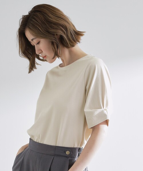 grove(グローブ)の「きちんと感と女性らしさ、二の腕カバーが一枚で叶う 袖口パール調ボタンプルオーバー(Tシャツ/カットソー・レディース・ブルー系その他/ネイビー/ピンク/ナチュラル・03/02/01/04/05)」の2枚目の写真
