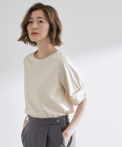grove(グローブ)の「きちんと感と女性らしさ、二の腕カバーが一枚で叶う 袖口パール調ボタンプルオーバー(Tシャツ/カットソー・レディース・ブルー系その他/ネイビー/ピンク/ナチュラル・03/02/01/04/05)」の5枚目の写真
