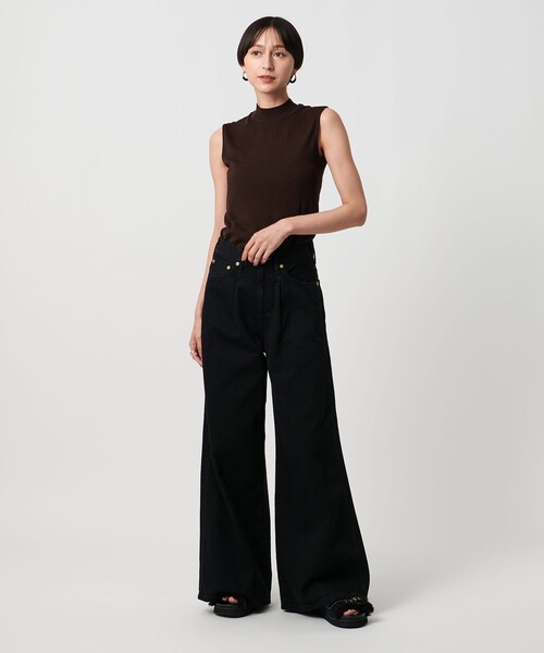 UNITED ARROWS（ユナイテッドアローズ）の「ハイネック ノースリーブ ニット ウォッシャブル（ニット/セーター・レディース・ダークブラウン/レッド/ブラック・FREE）」の5枚目の写真