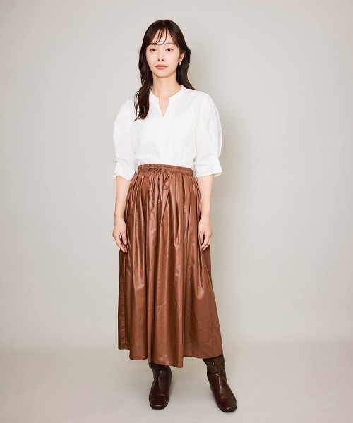 QUEENS COURT(クイーンズコート)の「タックバルーンキーネックブラウス≪手洗い可能≫(シャツ/ブラウス・レディース・オフホワイト/ピンク/ネイビー・M)」の6枚目の写真