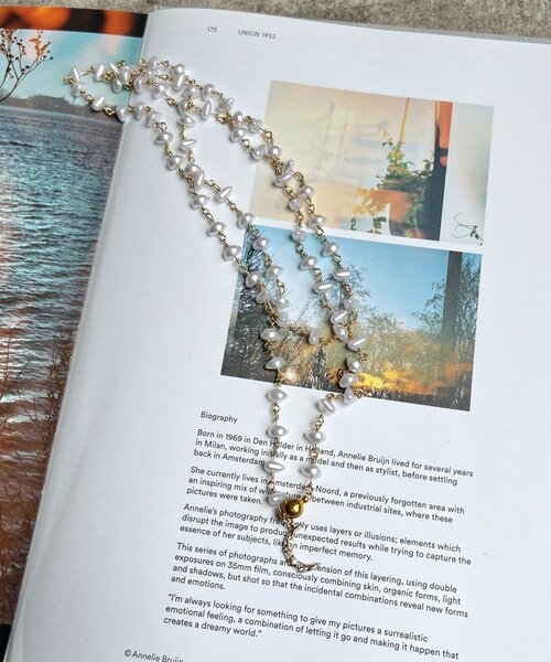 DouDou（ドゥドゥ）の「【インフルエンサーOKOCHI企画】月モチーフランダムパールネックレス（ネックレス・レディース・ゴールド/シルバー・FREE）」の4枚目の写真