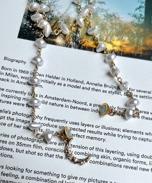 DouDou（ドゥドゥ）の「【インフルエンサーOKOCHI企画】月モチーフランダムパールネックレス（ネックレス・レディース・ゴールド/シルバー・FREE）」の6枚目の写真